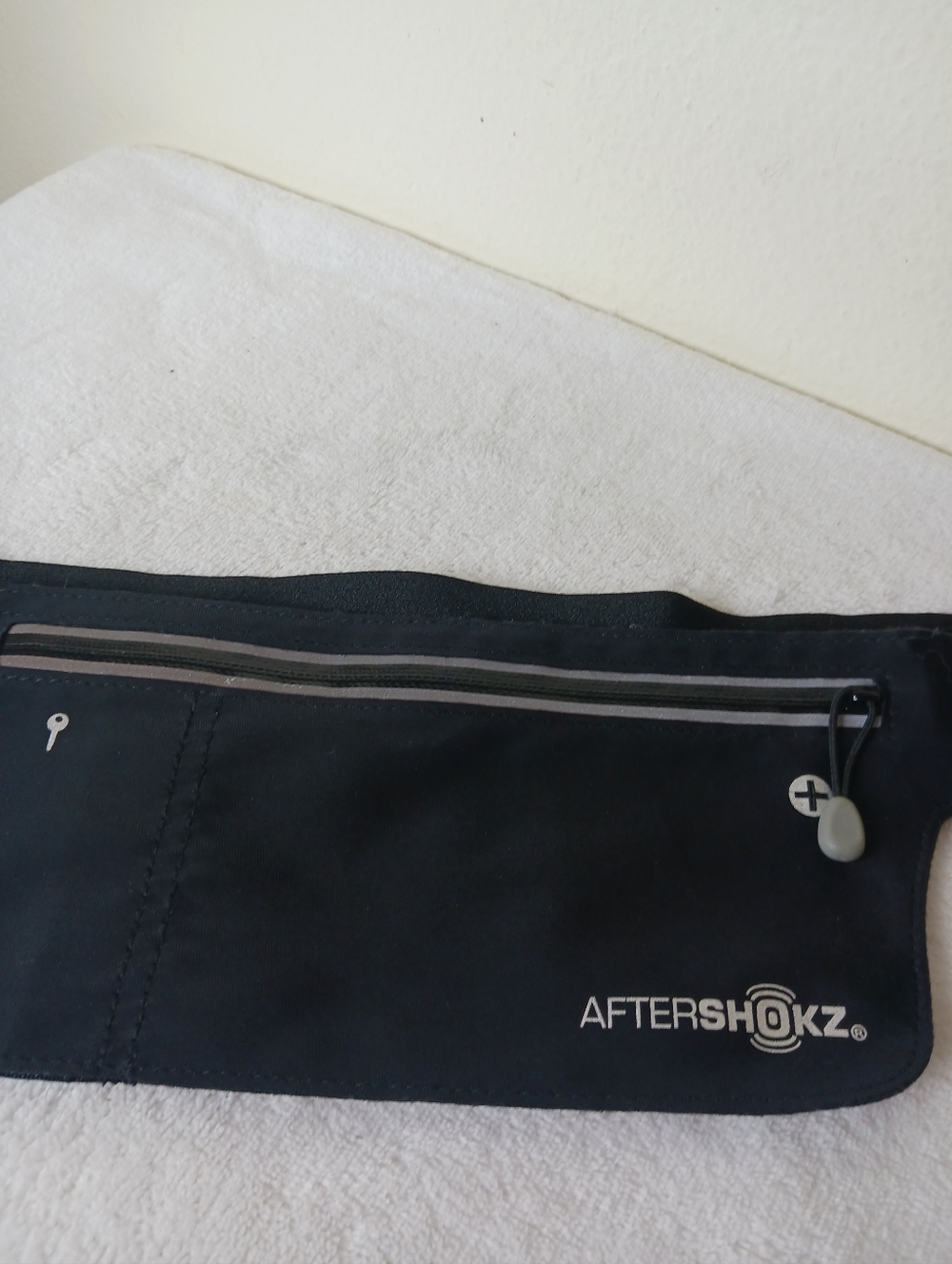 Black Men's Waist Pack - Slim Travel Belt